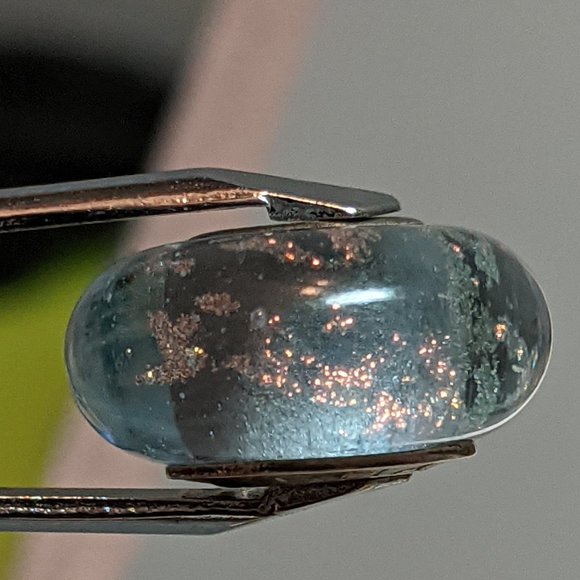 Chamelia glass charm - Picture 1 of 3